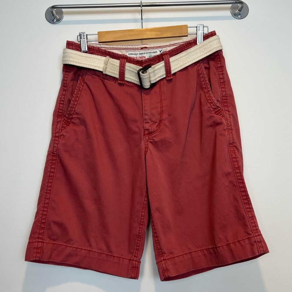 American Eagle Men’s Shorts 28 Waist Corral w/ belt